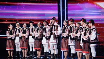 Românii au talent, 30 ianuarie 2026. Ansamblul Folcloric „Carpatica, dans popular de excepție pe scena talentelor! Jurații i-au aplaudat pe tineri în picioare după ce au auzit povestea lor