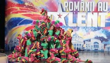 Cel mai inalt magician si singura femeie fachir au facut spectacol la “Romanii au talent”