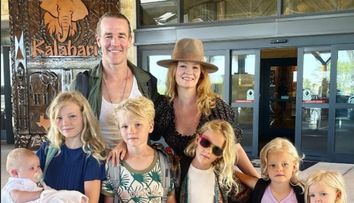 Fanii lui James Van Der Beek au făcut minuni! Câți bani s-au strâns pentru văduva și cei șase copii ai starului din „Dawson’s Creek”