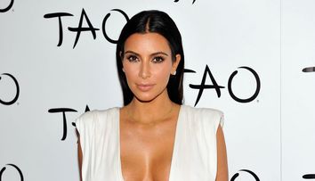 Cei mai neobisnuiti pantofi pe care i-a purtat Kim Kardashian pana acum. Cum a aparut in public
