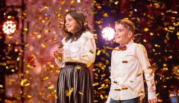 Românii au talent, 8 martie. Iustin Cazacu, șahistul de 9 ani care a făcut remiză cu celebrul Garry Kasparov, moment uluitor pe scena talentelor! Puștiul a primit Golden Buzz de la Dragoș Bucur