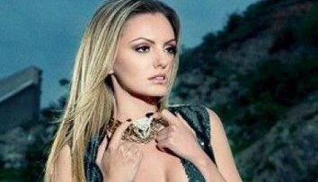 Alexandra Stan a implinit 24 de ani. Cum arata la 15 ani, cand visa sa devina Miss si participa la diferite show-uri muzicale