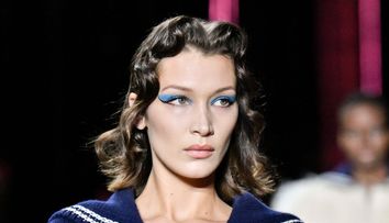Bella Hadid are un nou iubit! Este nepotul unui celebru actor de la Hollywood