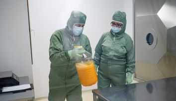 Șef sub acoperire, 5 decembrie. Chiurciu Viorica participă la crearea unei creme pe bază de Ou Hiperimun