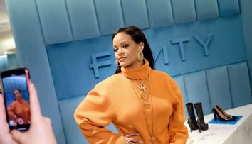 Rihanna, fără lenjerie intimă pe Instagram. Imaginile care au încins imaginația fanilor