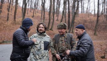 Descoperă satul Cund din inima Transilvaniei, ca un adevărat chef! Florin Dumitrescu, Sorin Bontea și Cătălin Scărlătescu pleacă într-o aventură culinară, în căutarea aurului din bucătărie- trufele