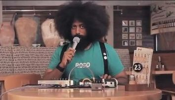 Face beatbox mai tare decat Cosmin Agache. Vezi o super reclama!