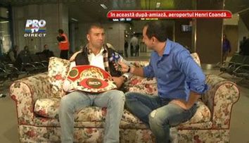 Lucian Bute a fost asteptat de Happylica la aeroportul Otopeni!