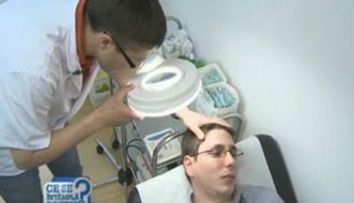 Dietele drastice pot duce la pierderea parului! VIDEO