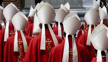 10 lucruri inedite despre Conclav. Este adevărat că viitorul Papă este pipăit în zonele intime și de ce, la Vatican, există Camera Lacrimilor?