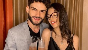 Cleopatra Stratan și Edward Sanda sărbătoresc un an de relație. Unde au ales să plece tinerii îndrăgostiți