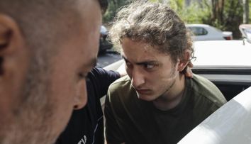 Avocatul lui Vlad Pascu, declarații halucinante după ce autorul tragediei de la 2 Mai a cerut să fie judecat în arest la domiciliu: „Că vă convine sau că nu...”
