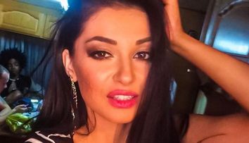 Elena de la Mandinga, aproape de nerecunoscut intr-o tinuta pe placul fanilor. Detaliul care a atras toate privirile