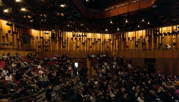 Mircea Cărtărescu, Horia-Roman Patapievici, Ioana Nicolaie și Radu Vancu vin la Iași, la Conferințele Creativității. Premiere naționale în Educație, la Romanian Creative Week