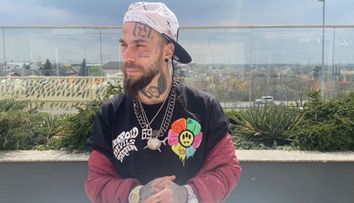 Cine este tânărul care își spune 6ix9ine de România. „Îmi doresc foarte mult să ajung pe scenă”