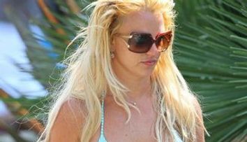 Britney Spears vrea sa se lase de fumat!