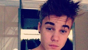 Justin Bieber, cerut in casatorie de o admiratoare. Cantaretul a raspuns DA fara sa stea pe ganduri