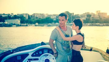 Razvan Fodor are o relatie cu o eleva in filmul #SELFIE