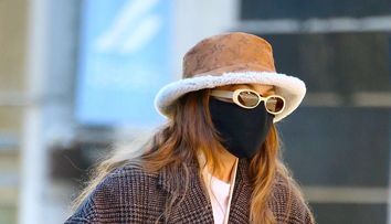 Gigi Hadid, fotografiată pe străzile din New York alături de fetița ei. Detaliul cu care a atras atenția