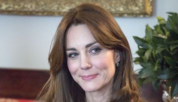 Toate admiratoarele vor dori sa o copieze. Tehnica inedita la care apeleaza Kate Middleton pentru a avea par perfect