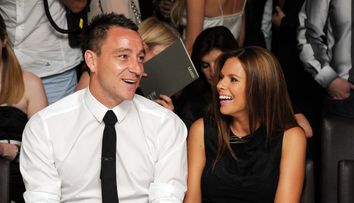 John Terry este căpitan și de iaht! Ce poze a oferit soția pe Instagram cu corpul ei perfect
