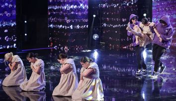 (P) Românii au talent 2023. Trupa Squad Up din Constanța a transmis un mesaj puternic în pași de dans