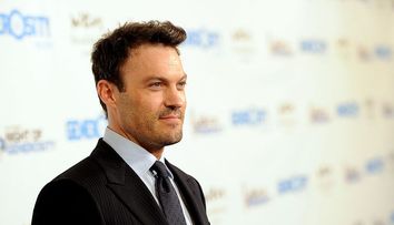 S-a afișat cu Courtney Stodden, dar ea se pare că e noua iubită a lui Brian Austin Green. Cu cine s-a cuplat actorul