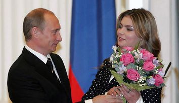 Prima imagine cu Vladimir Junior, fiul cel mai mic al lui Putin. Liderul de la Kremlin a investit o avere în educația băieților pe care îi are cu fosta gimnastă Alina Kabaeva