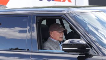 Soția lui Bruce Willis l-a mutat pe actorul care suferă de demență în altă casă, departe de ea și de fiicele ei