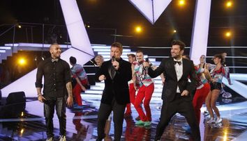 Pavel Bartos, superstar! S-a lansat in muzica si a cantat LIVE ultimul hit al lui Smiley si-al lui Alex Velea