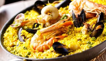 Delicii culinare ca în Spania. Află cum poți prepara o paella ca la carte