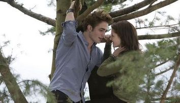 Robert Pattinson: “Kristen Stewart a fost incredibila in scena nuntii” FOTO si VIDEO