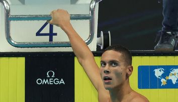 David Popovici, look surprinzător. Cum arăta cu părul lung?