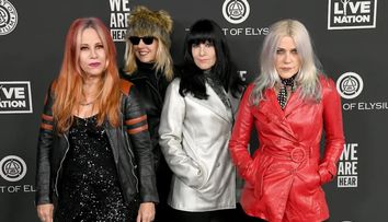 Celebra vedetă rock a anilor 90’, diagnosticată cu o formă agresivă de cancer cerebral. Imagini emoționante cu Jennifer Finch