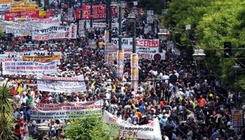 Grecia se pregateste maine de greva generala! Vezi cat de afectati vor fi turistii din Romania