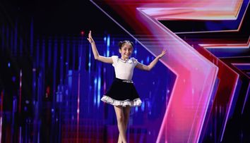Românii au talent 2021: Emma Khochaba, reprezentație impresionantă de dans combinat cu elemente acrobatice