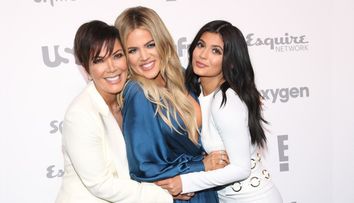 Câți bani vor surorile Kardashian-Jenner pentru a mai apărea în reality-show-ul care le-a făcut celebre