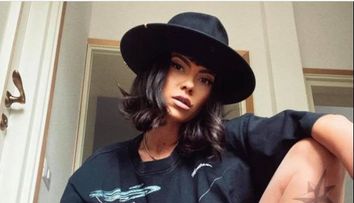 Inna a postat o poză foarte sexy, în costum de baie, care i-a impresionat pe fani: 