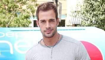 William Levy dezvaluie secretul cu care se mentine in forma. Majoritatea oamenilor evita acest aliment
