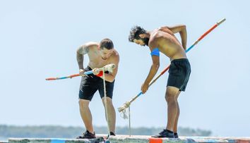 Joc intens între Mihai Zmărăndescu și Robert Moscalu la Survivor 2023. Cine reușește să câștige după o serie de aruncări