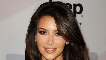 Adevarul despre parul stralucitor si matasos al lui Kim Kardashian. Ce detaliu a fost facut public