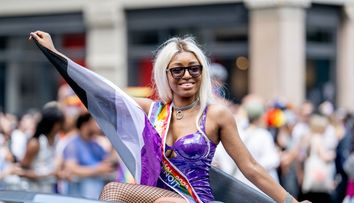 Tot mai mulți tineri se identifică drept ”grisexuali” - o nouă formă de orientare. Ce înseamnă și cum își dai seama dacă ești