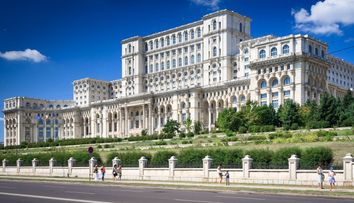 O cladire din Romania a fost inclusa de un site american printre cele mai inedite constructii din lume!