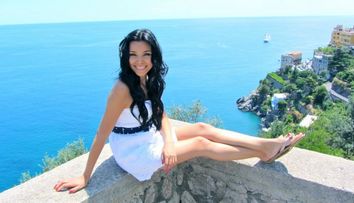 Corina Caragea a condus pe cel mai spectaculos drum de pe Coasta Amalfitana: FOTO