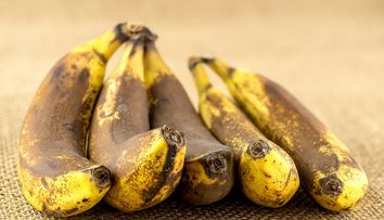 Un truc util in orice bucatarie. Cum poti improspata o banana - VIDEO