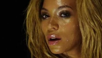 Beyonce se dezbraca in noul ei videoclip 