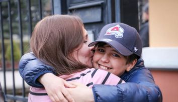 Băiețelul de 11 ani din Ucraina care a trecut singur granița în Slovacia, reunit cu familia sa