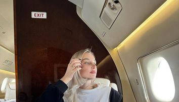 Andra Medintu, românca care s-a căsătorit cu un milionar indian, a venit în România cu un avion privat. Cât a plătit soțul ei pentru cursa Dubai-Arad
