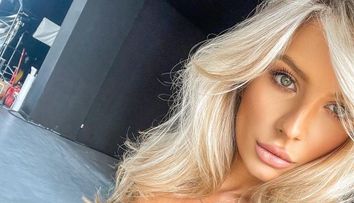 Ana Baniciu, definiția senzualității în costum de baie. Cum s-a afișat la piscină