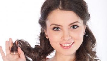 Anca Dumitra, <span style=